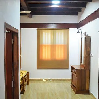 Thootada Beach House Hotel Mulappilangad Guest house
